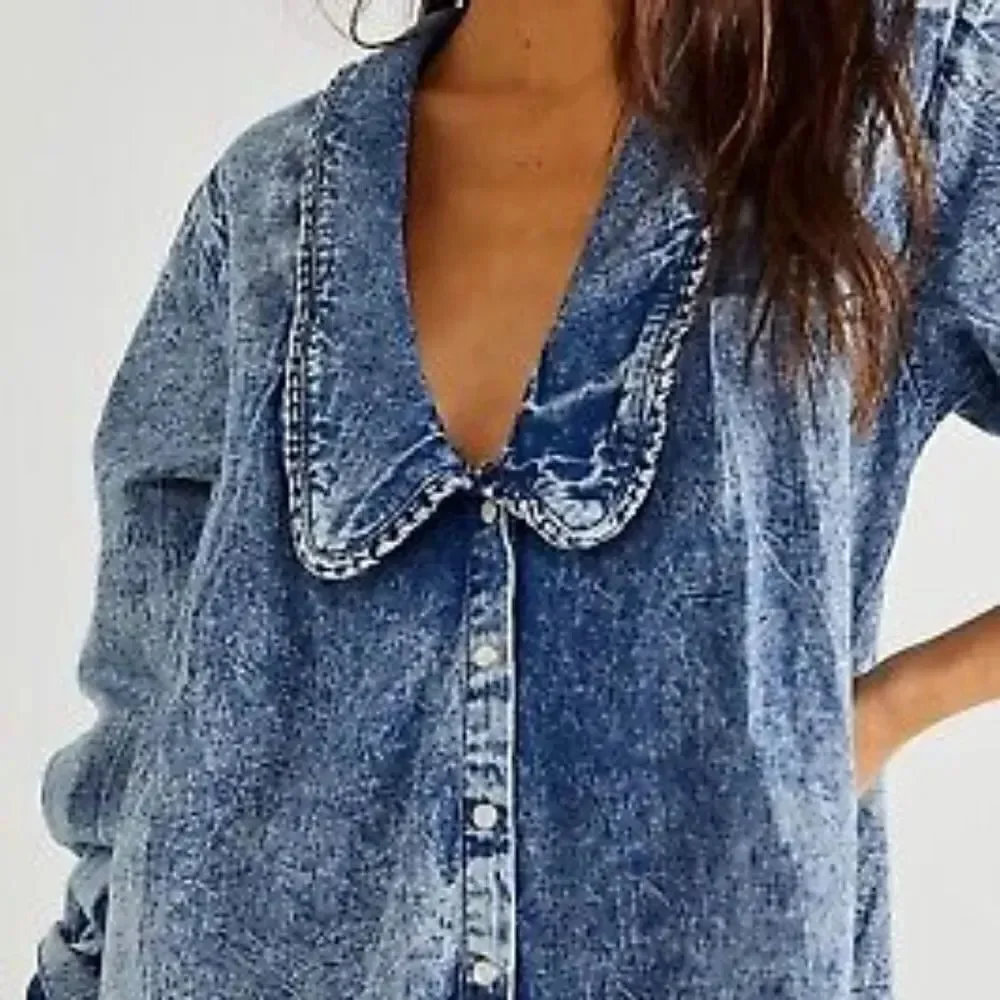 Free peopleCharlie Denim Bd Top in Lightest Indigo XS